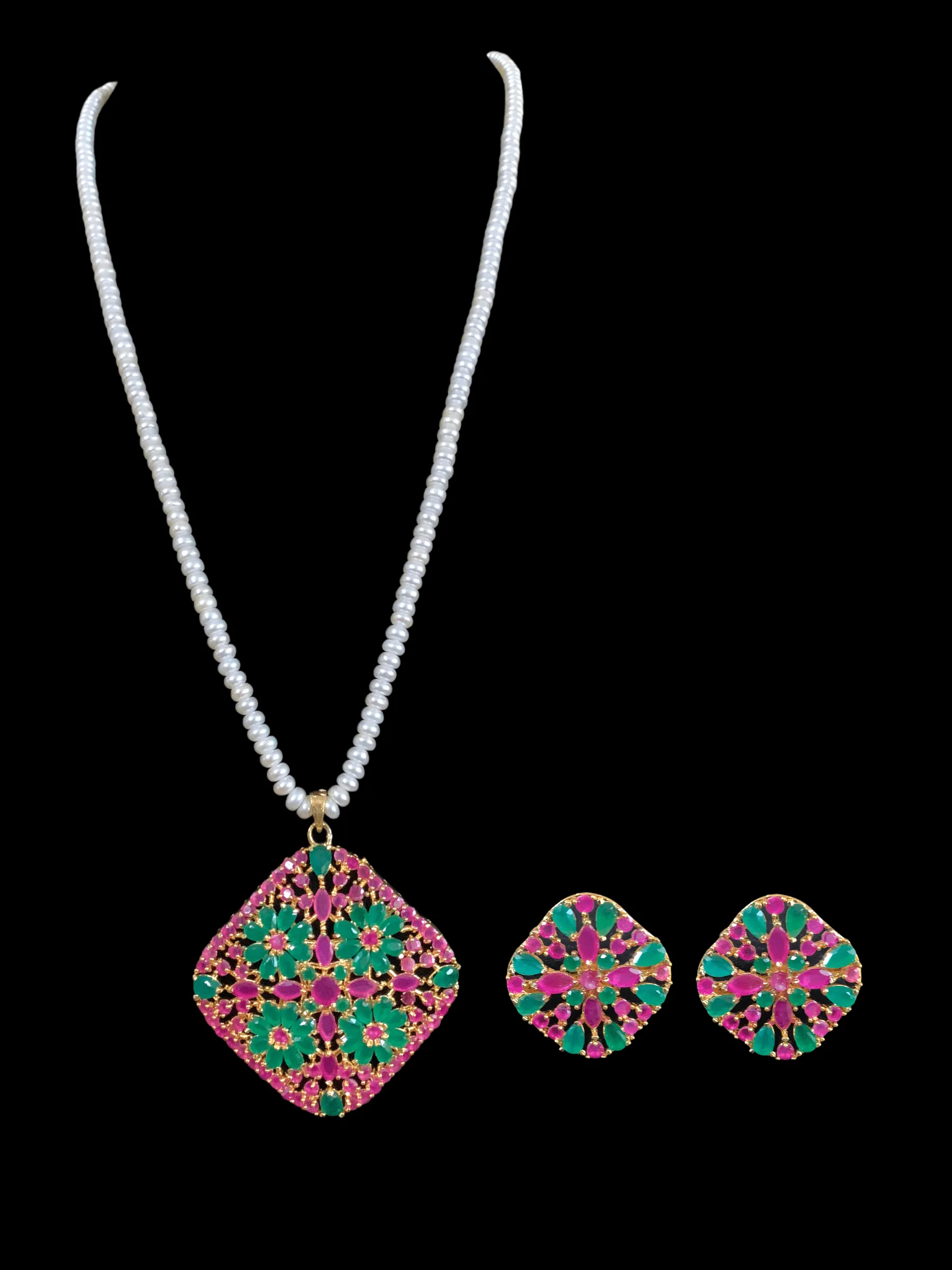 Ps411 Ramla pendant set in fresh water pearls -Ruby emerald   ( READY TO SHIP)